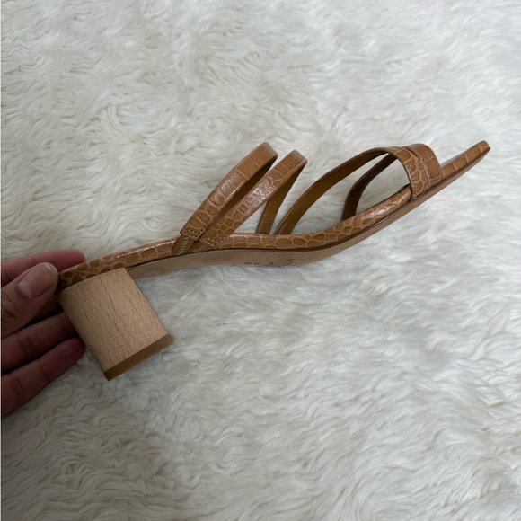 VINCE Elita Tan Croc-Embossed Calfskin Slide Sandal Tan Size 6 Minimalist Luxury - Picture 6 of 13